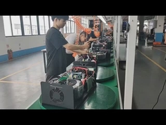 3KVA ชาร์จอินเวอร์เตอร์คลื่นไซน์บริสุทธิ์ 3000W สําหรับ DC24V 36V AC110V 220V 240V